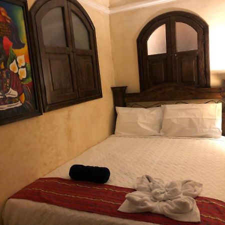 Hotel Mansion Del Rey By San Sebastian 안티구아 과테말라 외부 사진