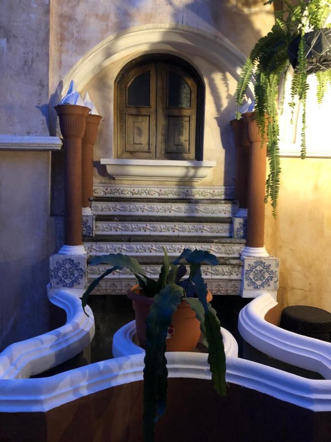 Hotel Mansion Del Rey By San Sebastian 안티구아 과테말라 외부 사진